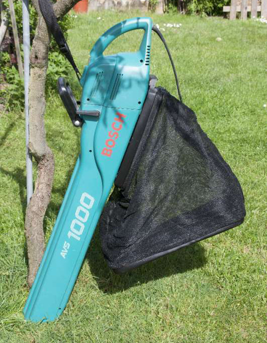 Electric Leaf Blower Vacuum - Actual product for hire Electric Leaf Blower Vacuum for hire