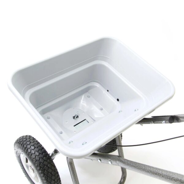 Broadcast Spreader - Hopper Open